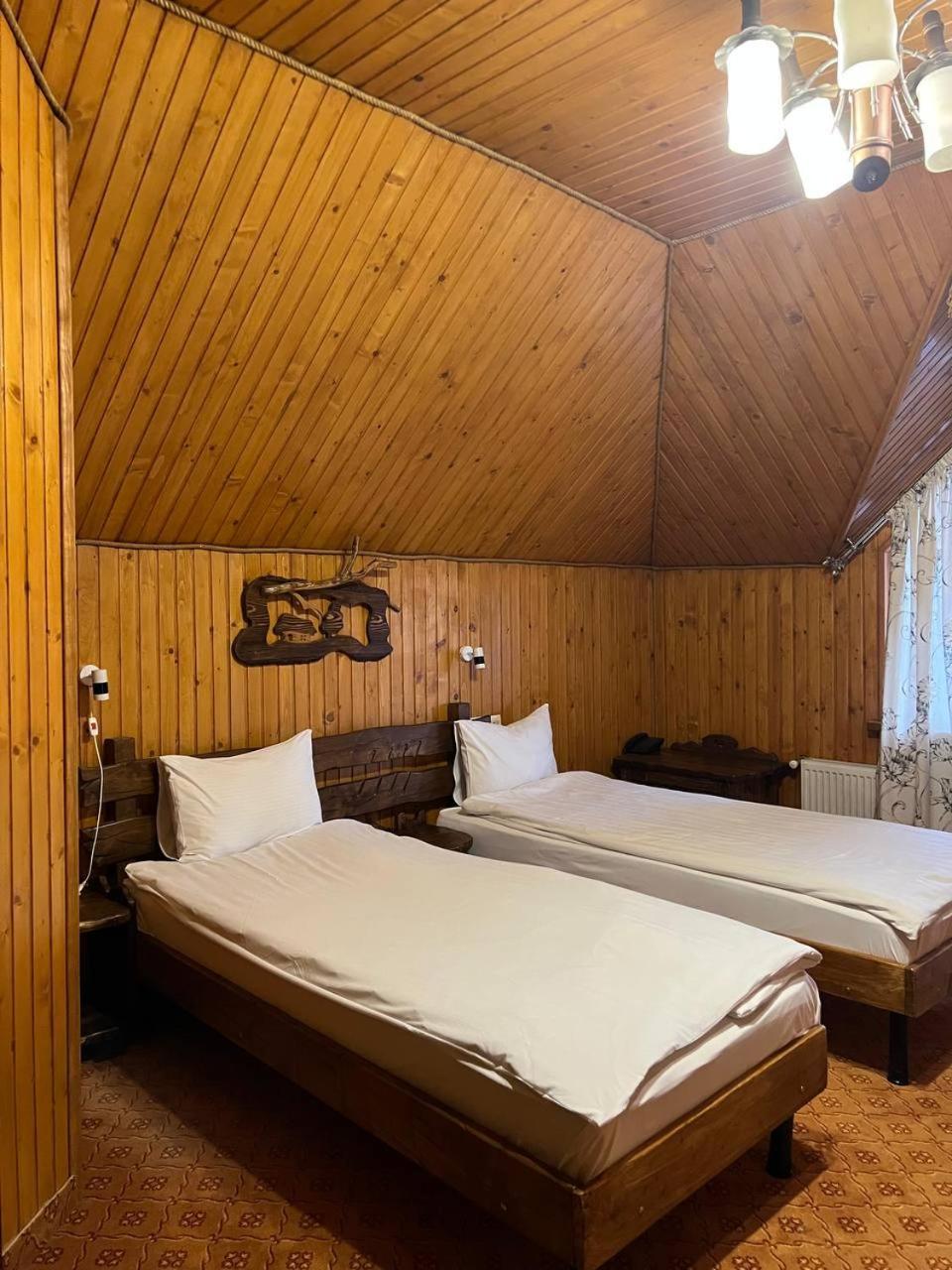 Silveroks Hotel Bukovel Ngoại thất bức ảnh